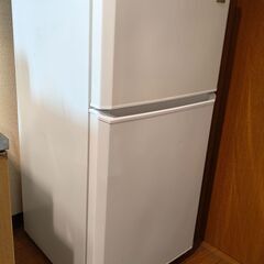 一人暮らし用冷蔵庫（JR-N106H）