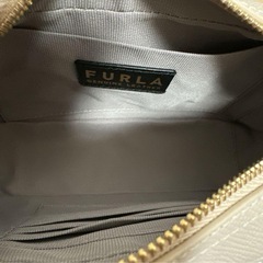 FURLA ベージュ レザー ショルダーバッグ FURLA ベージュ ショルダーバッグ