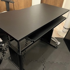 ゲーミングローデスク