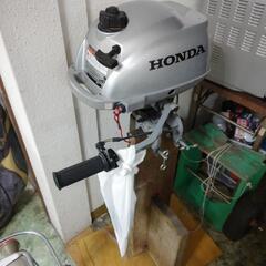 二人乗りボート・二馬力船外機の画像