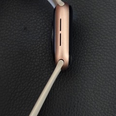 Apple Watch SE GPSモデル　40mmの画像