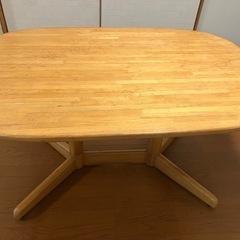 アクタス　　ダイニングテーブル