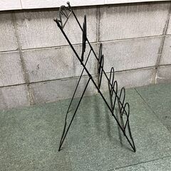 スチール製 4足 スリッパラック ブラック 幅25cm×奥行35cm×高さ60cmの画像