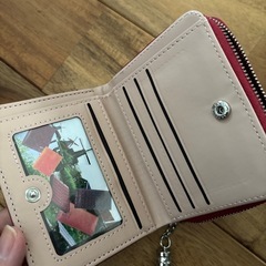 コンパクト財布　赤　新品未使用品の画像
