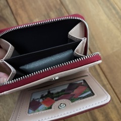 コンパクト財布　赤　新品未使用品の画像