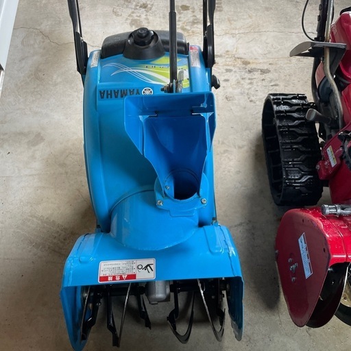 受け取り完了しました。
ヤマハ　の　除雪機