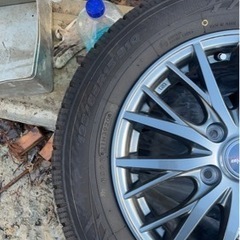 スタッドレスタイヤ