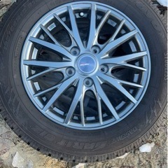 スタッドレスタイヤの画像