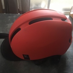 ヘルメット 自転車 子供 赤の画像