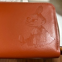 【ほぼ新品】ムーミン　リトルミィの本革長財布の画像