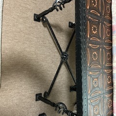 アンティークテーブルの画像