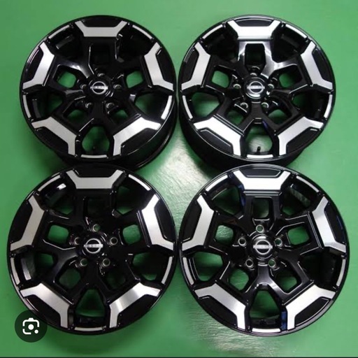 日産エクストレイルT33型　エクストリーマー用純正ホイール買います