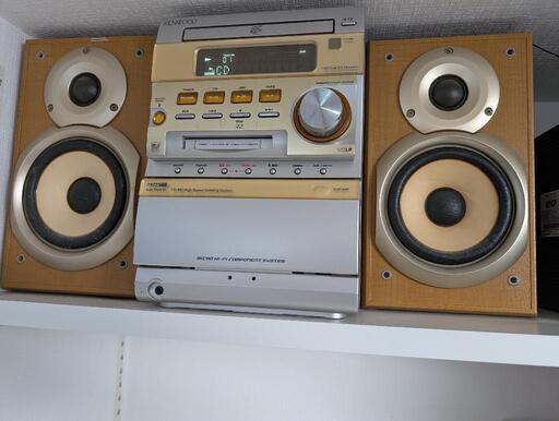 カセットテープ、MD、CD、ラジオ、外部入力