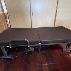 【取引中】介護用にもオススメ！電動ベッド