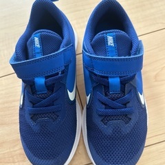 未使用品　18㌢　NIKEスニーカーの画像