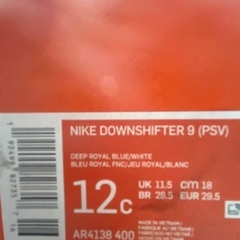未使用品　18㌢　NIKEスニーカーの画像