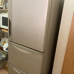 日立　冷蔵庫265ℓ 三段式