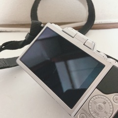 Panasonic パナソニック デジタルカメラ ミラーレス　LUMIX DMC-GF7の画像