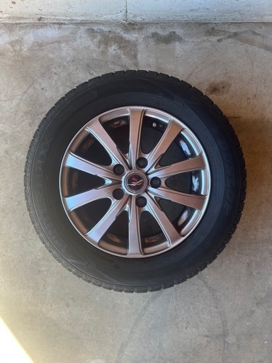 中古スタッドレスタイヤホイール付き195/65R15 91Q ミニバンと普通車用サイズ履き替え無料