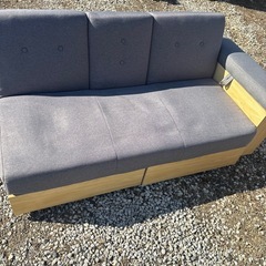 ソファーの画像