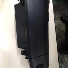 80ノア助手席側アッパーグローブボックス