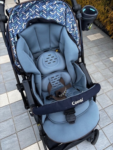 combi　ベビーカー