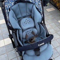 combi　ベビーカーの画像