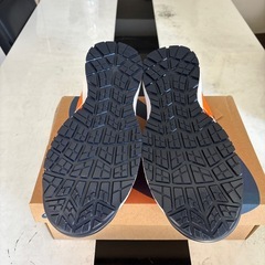 アシックス　新品未使用
安全靴　　 　　　　　　　の画像