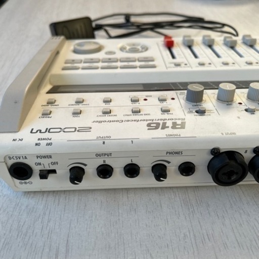 ZOOM R16 マルチトラックレコーダー