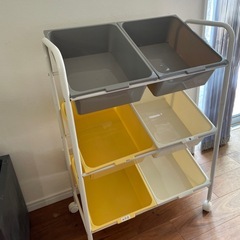 おもちゃ箱　収納　ラック　お話し中