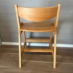 子ども用椅子　の画像