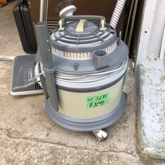 NO：3281 業務用掃除機‼️   大きめ‼️値下げ超お買い得品❣️