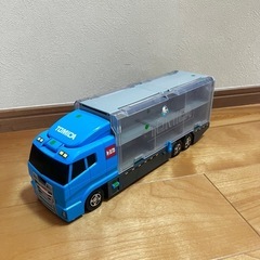 トミカ　キャリー　トラック
