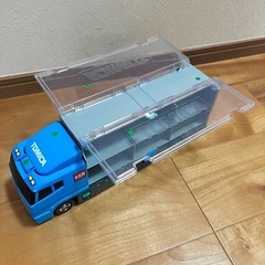 トミカ　キャリー　トラックの画像
