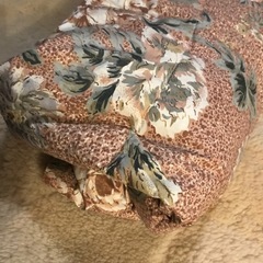 室内防寒ダウンベストの画像