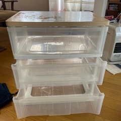 クリアケース棚の画像