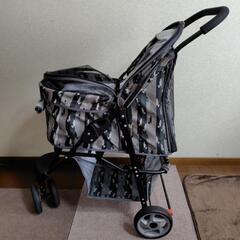 折りたたみペットカートの画像