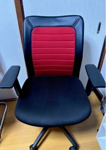 【3万円程で購入✨】ゲーミングチェア、ワークチェア