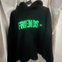 Vlone friends パーカーの画像