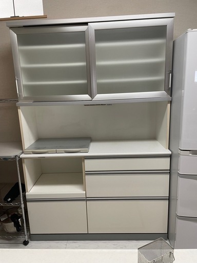 食器棚 (ゆっか) 備前西市の収納家具《食器棚、キッチン収納》の中古あげます・譲ります｜ジモティーで不用品の処分