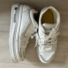 スニーカーの画像