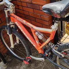PEUGEOT 製のMTBの画像