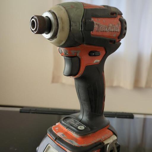 マキタ　インパクト　18V　バッテリー付き