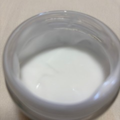 美容液クリームの画像