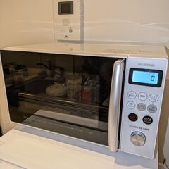 Amazon | アイリスオーヤマ(IRIS OHYAMA) オーブンレンジ 15L ターンテーブル ヘルツフリー 全国対応 レンジ~600W  オーブン~200℃ グリル~1300W 発酵機能 自動メニュー8種 トースト 1年メーカー保証 ホワイト MO-T1501-W | 