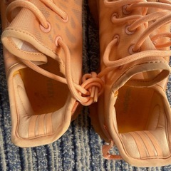 adidas くつの画像