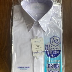 130　子供　学校シャツ