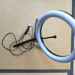 30cm LED セルフィーリングライト　回転式三脚ライト リモ...