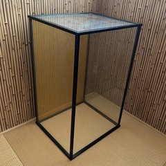 ガラスケースの画像
