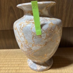 大理石風の白と金のマーブル模様の花瓶